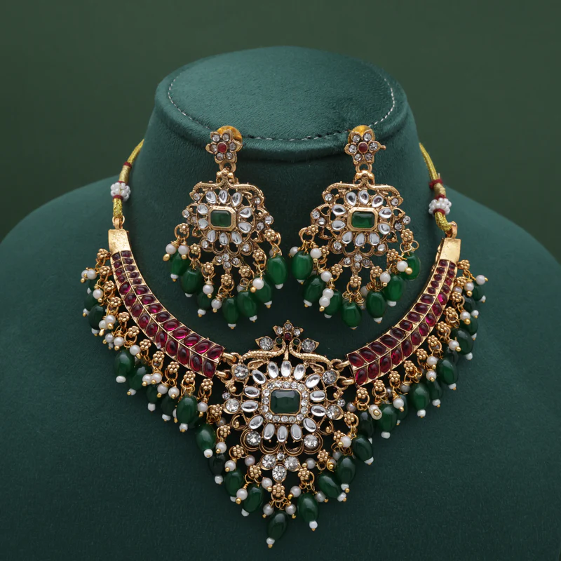 Kemp Rettapakshi Hasli Necklace Set